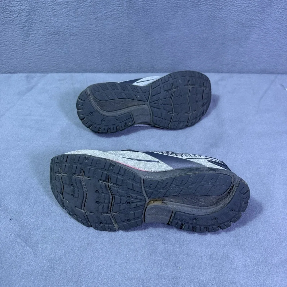 Brooks Trace 2 Shoes Womens 9.5 B Gray Black Pink Running Sneakers 120375